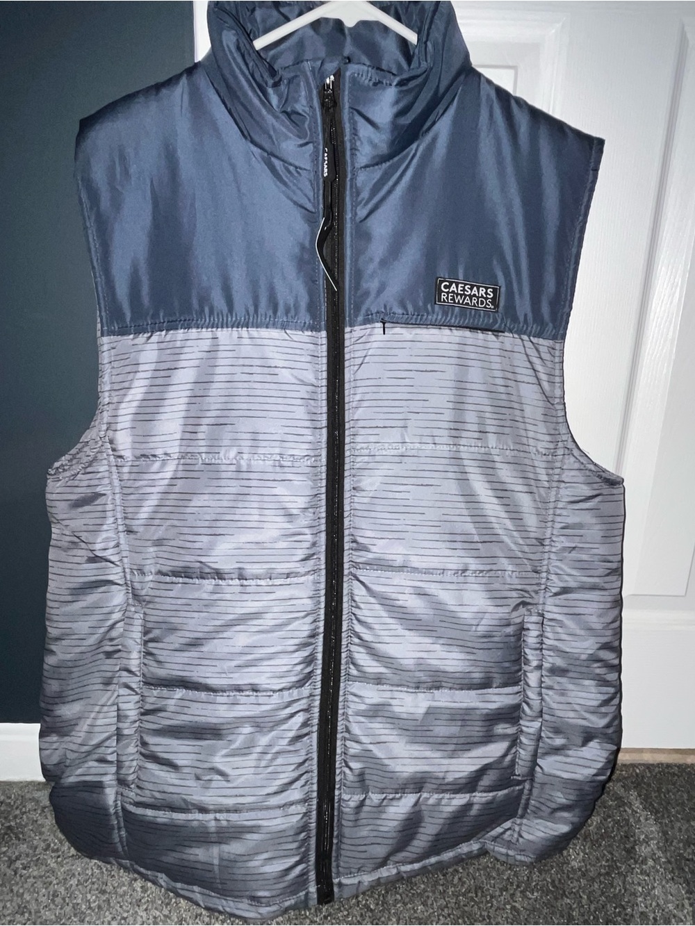 Caesars Rewards Men's Navy and Gray Puffer Vest